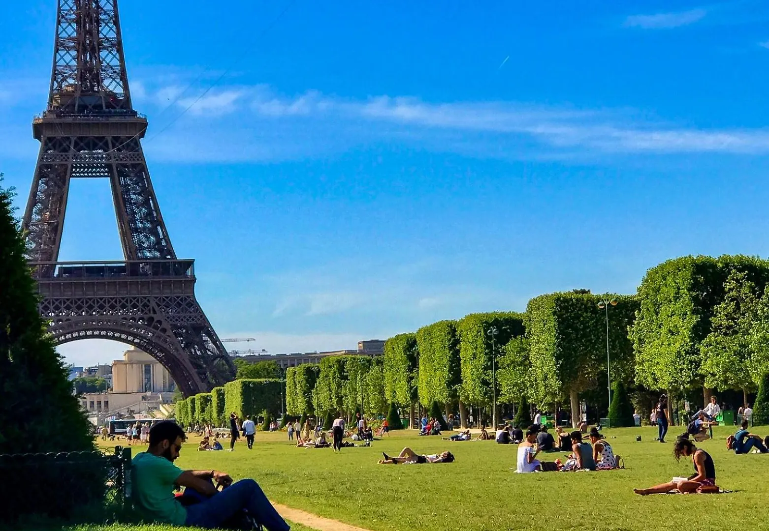Cia - Eiffel Tower Apartment *
